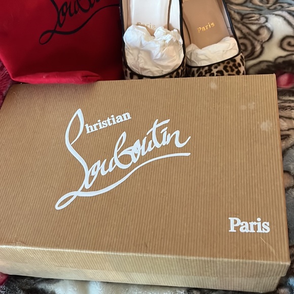 Authentic Christian Louboutin Leopard high heel: size 37 EU : size 6.5 - Picture 11 of 12